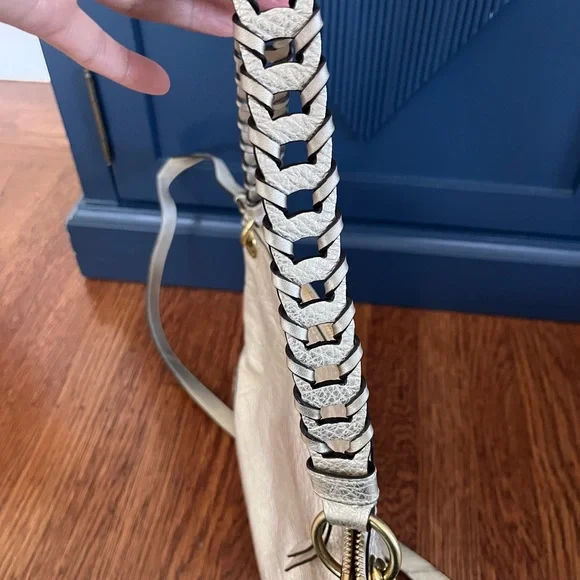 Coach leather handbag with top and crossbody strap. Great condition. - Picture 4 of 4